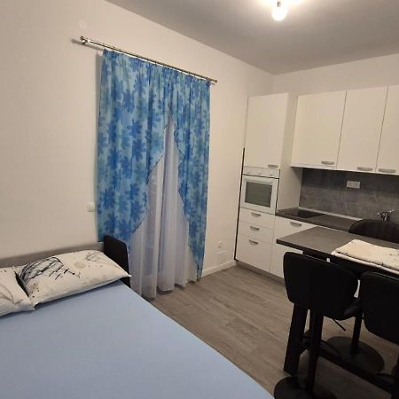 Apartments Sea Star Kastela Dış mekan fotoğraf