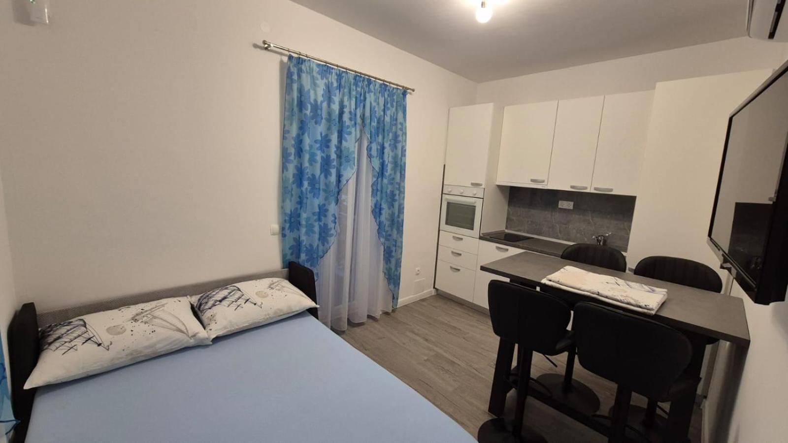 Apartments Sea Star Kastela Dış mekan fotoğraf