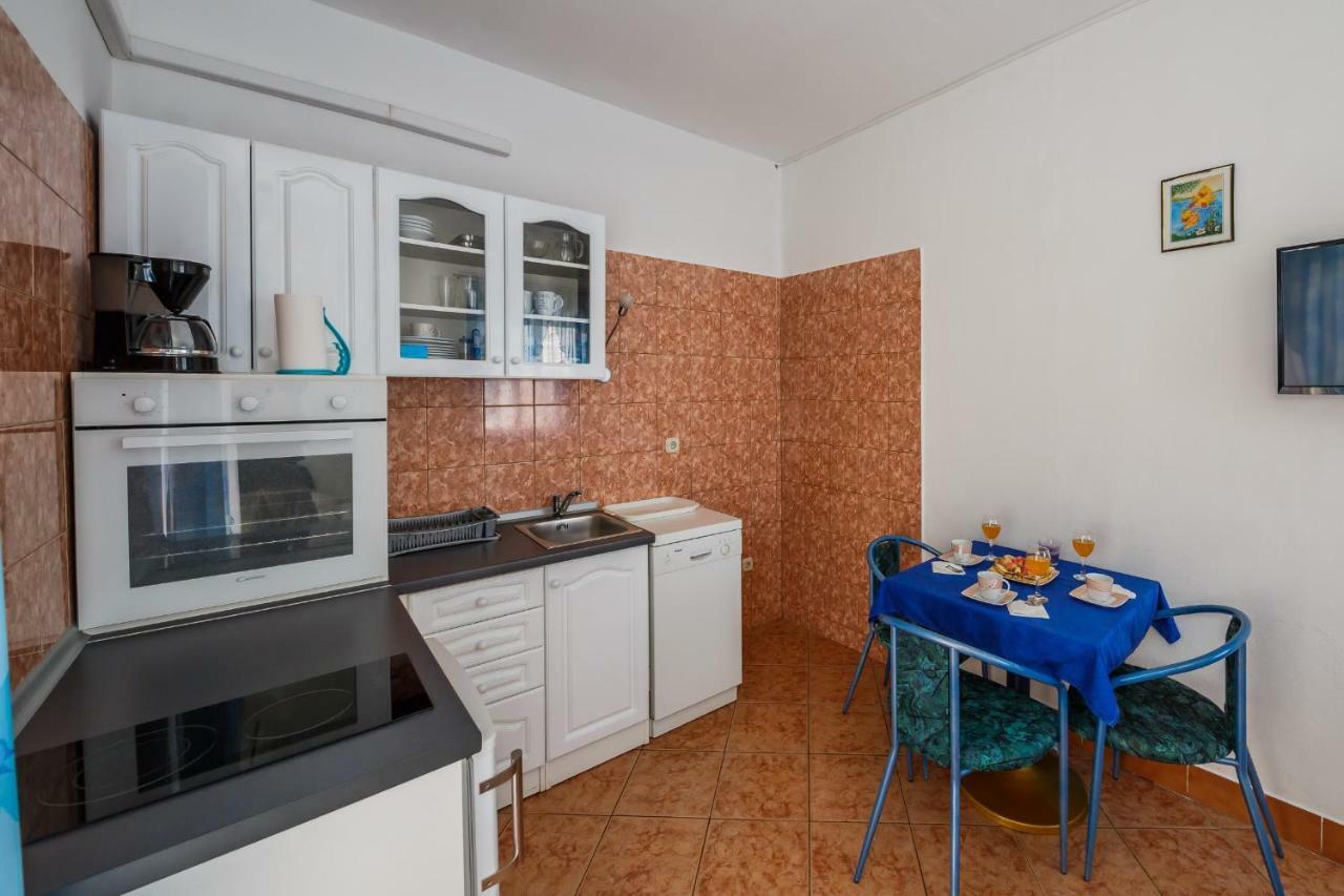Apartments Sea Star Kastela Dış mekan fotoğraf
